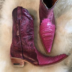 Leather cowgirl booties in hot pink, size 9 1/2